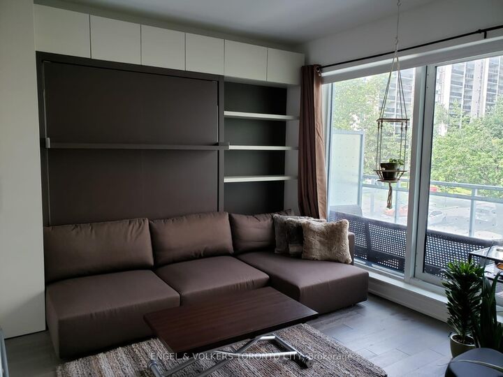 Property Photo:  1830 Bloor Street W 330  ON M6P 0A2 