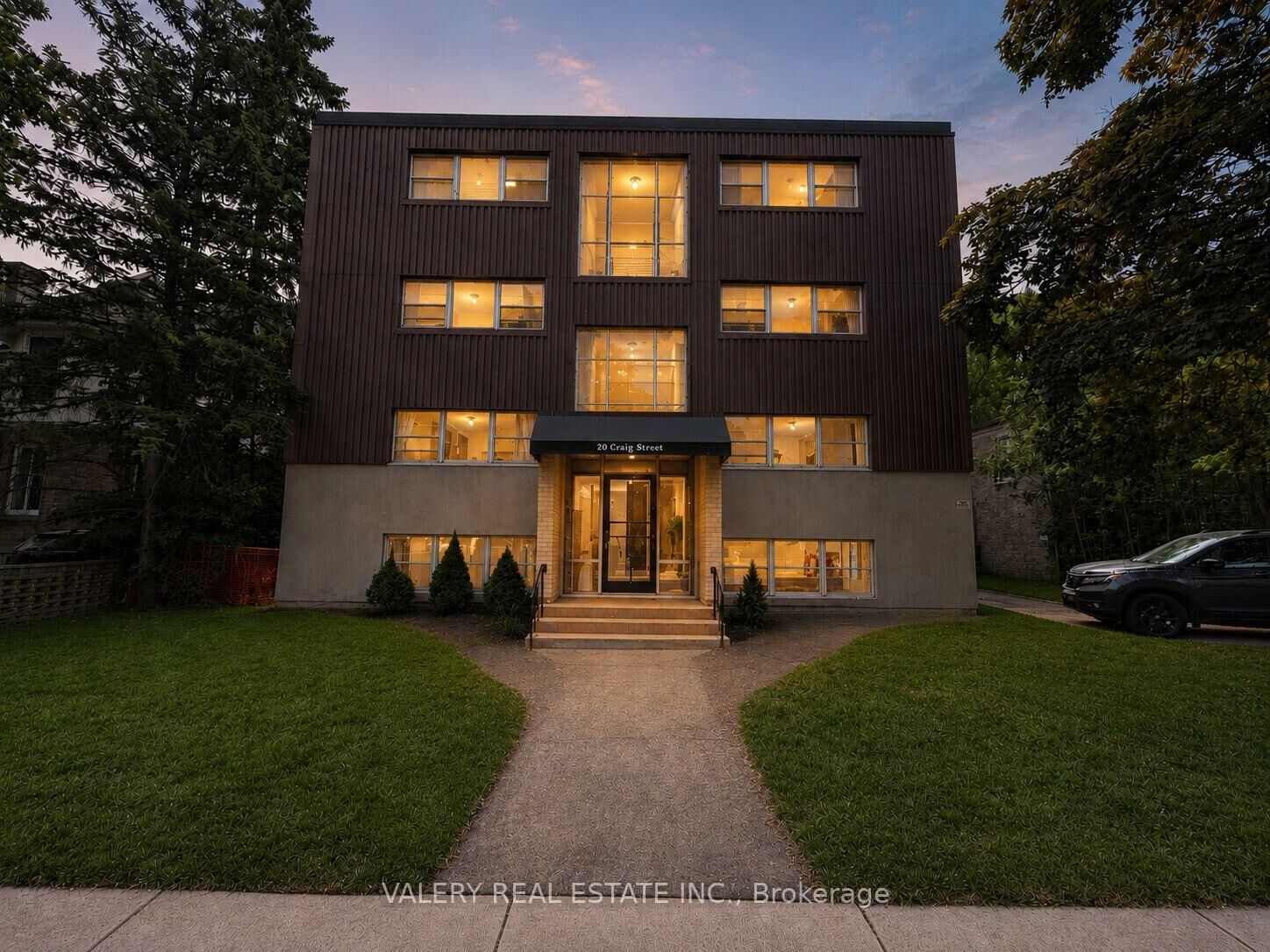 Property Photo:  20 Craig Street 9  ON N6C 1E8 