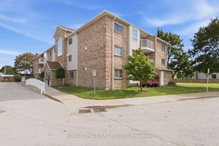 Property Photo:  301-1061 Vansickle Road N 301  ON L2S 2X4 