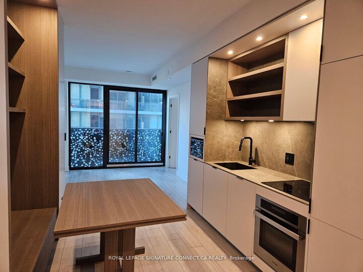 Property Photo:  55 Charles Street E 1208  ON M4Y 1S9 