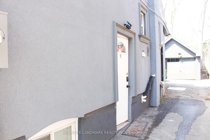 Property Photo:  38 Glenvalley Drive  ON M6M 4V9 