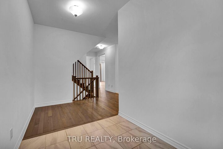 Property Photo:  207 Quarter Horse Street  ON K2S 0X8 