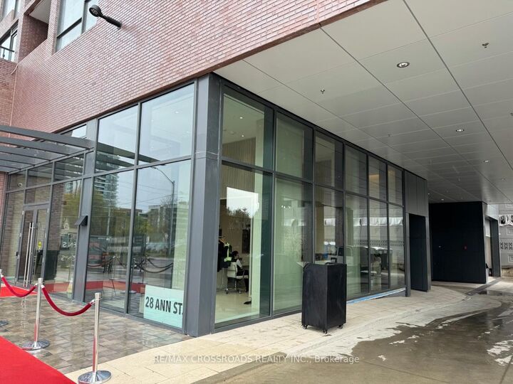 Property Photo:  28 Ann Street 612  ON L5G 0E1 