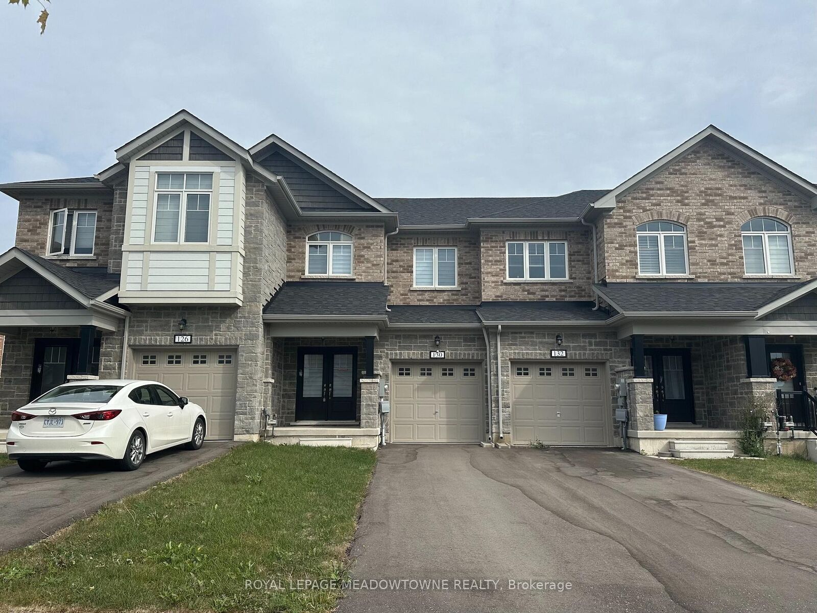 Property Photo:  130 Sapphire Way  ON L2V 0L5 