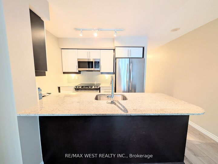 Property Photo:  38 Grand Magazine Street 342  ON M5V 0B1 