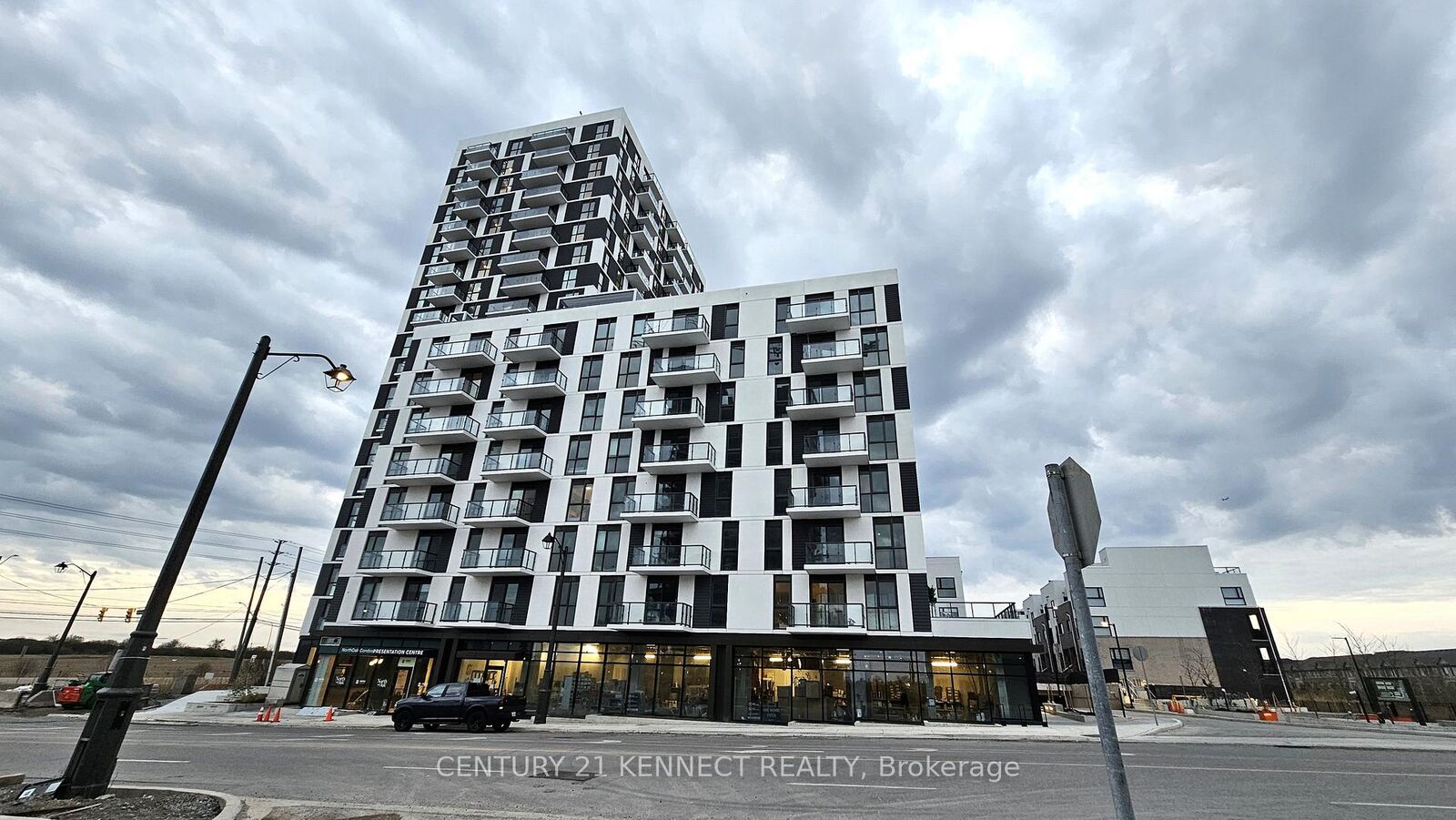 Property Photo:  335 Wheat Boom Drive 511  ON L6H 7Y1 
