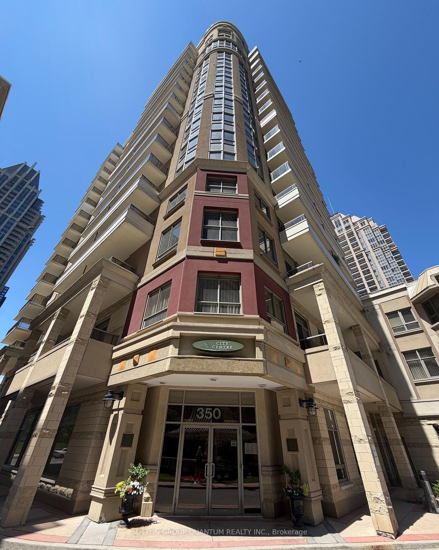 Property Photo:  350 Princess Royal Drive 1103  ON L5B 4N1 