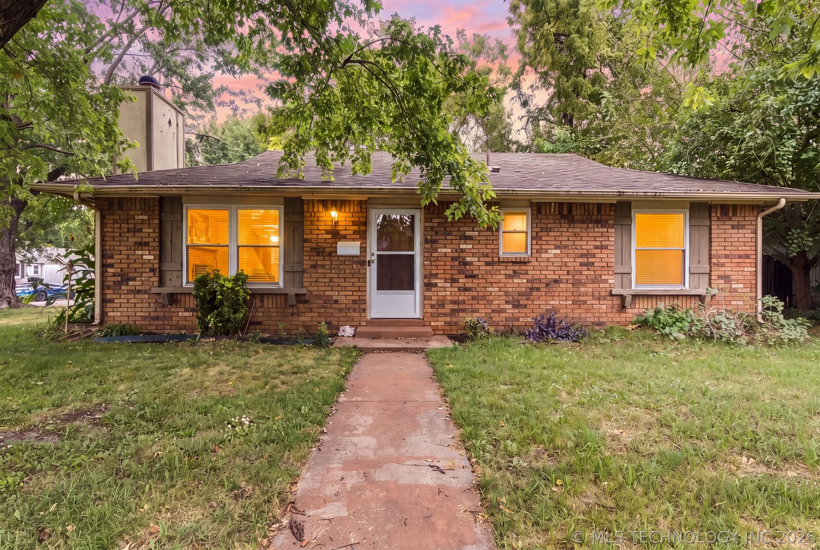 Property Photo:  4331 S Detroit Avenue  OK 74105 