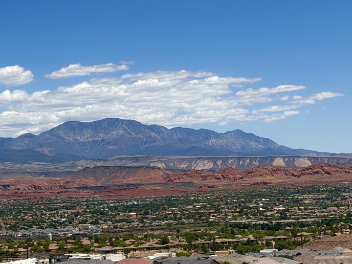 Property Photo:  139 Lesina Heights Dr  UT 84770 