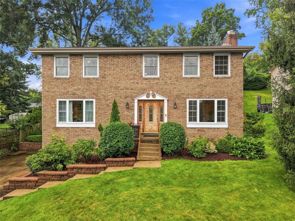 Property Photo:  1123 Rial Drive  PA 15102 
