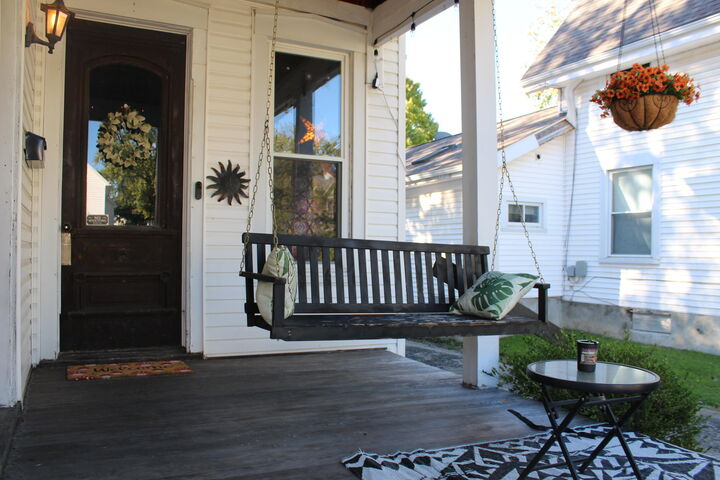 Property Photo: 435 E Church Street OH 43078