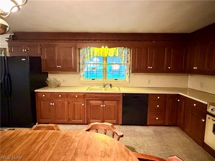 Property Photo: 156 Reichart Avenue OH 43953