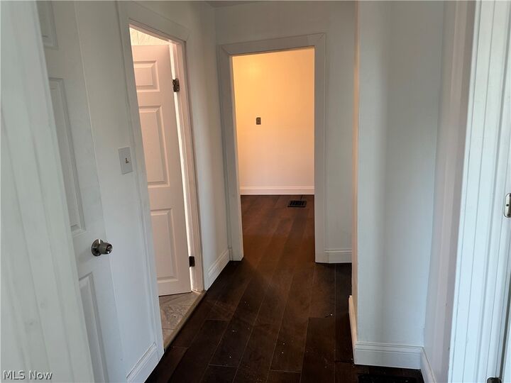 Property Photo:  1418 Wyandotte Avenue Up  OH 44107 