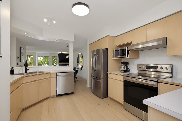 Property Photo: 19160 119 Avenue 7 BC V3Y 2L7