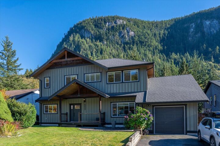 Property Photo:  38590 Westway Avenue  BC V8B 0W4 