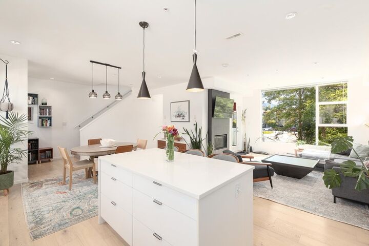 Property Photo:  38447 Buckley Avenue 3  BC V8B 0B8 