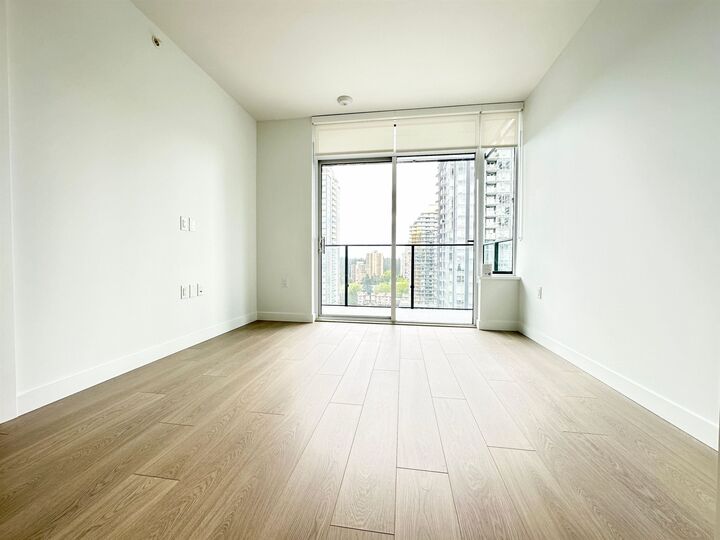 Property Photo:  6537 Telford Avenue 1408  BC V5H 0K9 