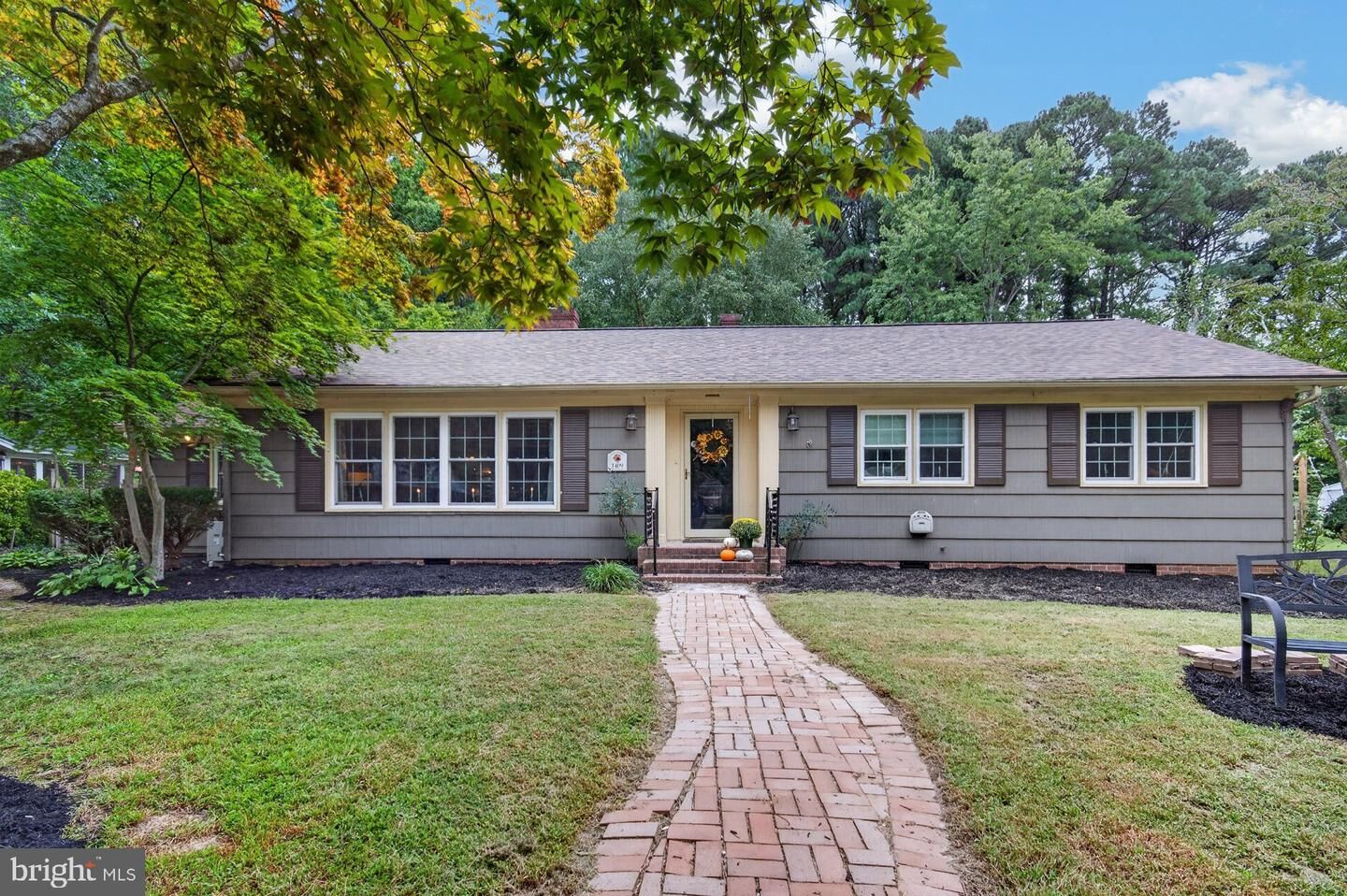 Property Photo:  1409 Frederick Avenue  MD 21801 