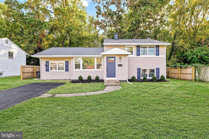 Property Photo:  250 Stanford Avenue  NJ 08090 