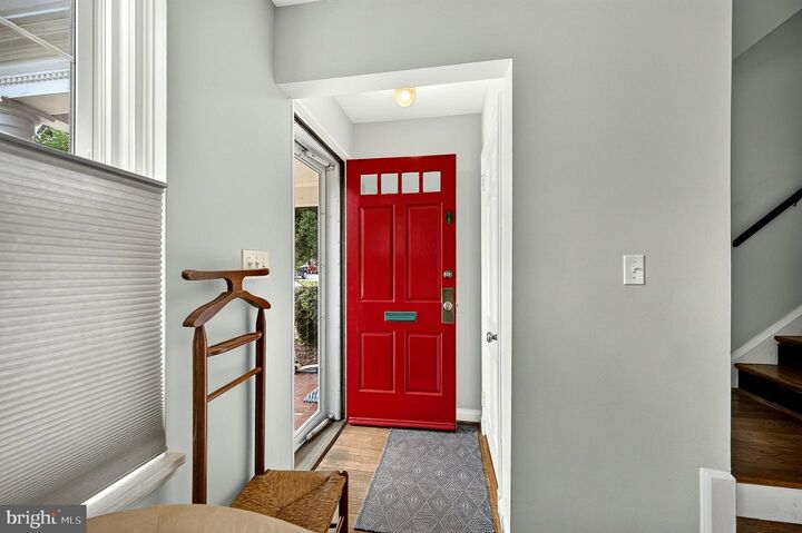 Property Photo:  3328 S Wakefield Street A  VA 22206 
