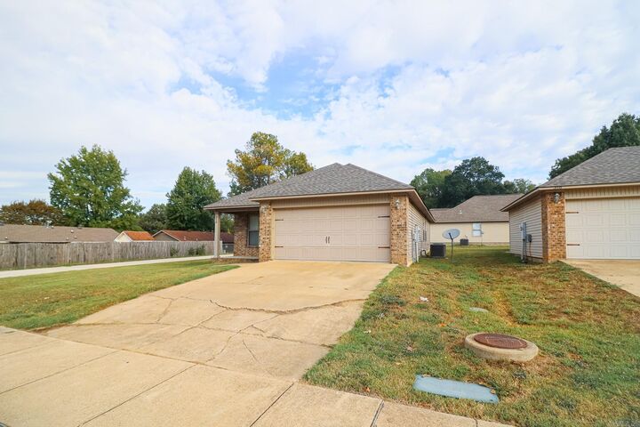 Property Photo:  318 W School Street  AR 72417 