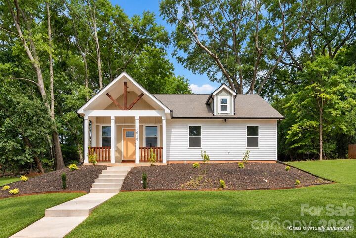 Property Photo: 1618 Eaves Road NC 28152