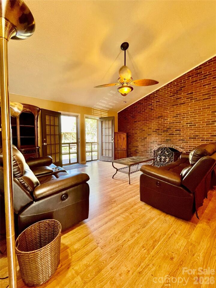 Property Photo: 1300 Larchmont Place 701 NC 28144