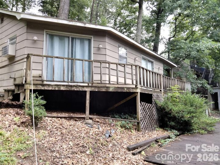 Property Photo:  127 Rock Crest Cove  NC 28746 
