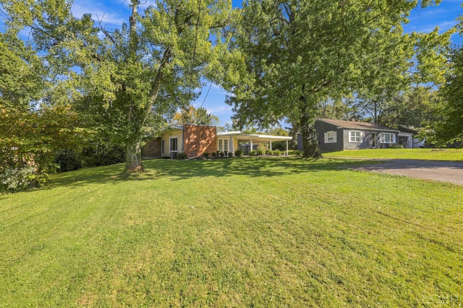 Property Photo:  7694 View Place Drive  OH 45224 