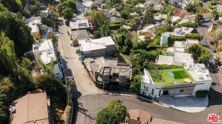Property Photo:  1688 Sunset Plaza Dr  CA 90069 