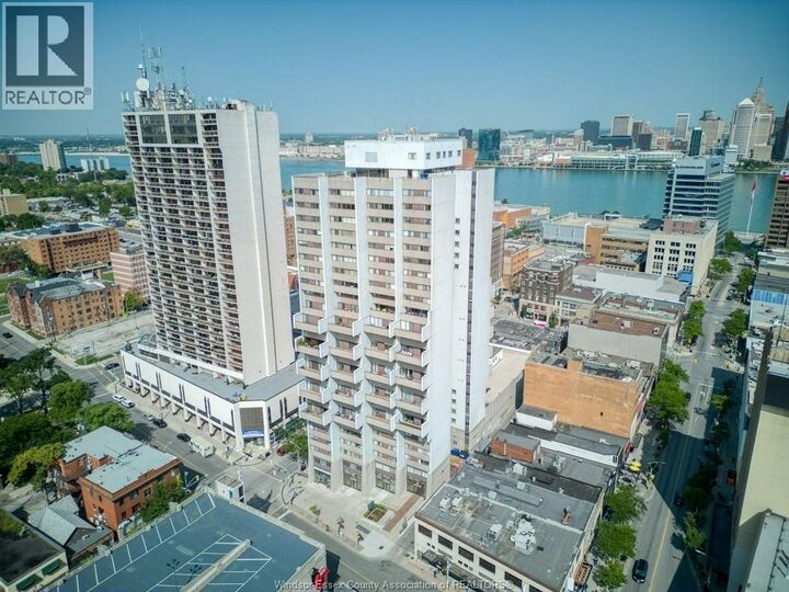 Property Photo:  380 Pelissier Street 405  ON N9A 6V7 