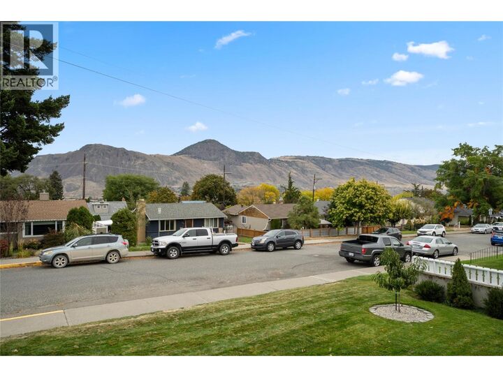 Property Photo:  905 Munro Street  BC V2C 3G2 