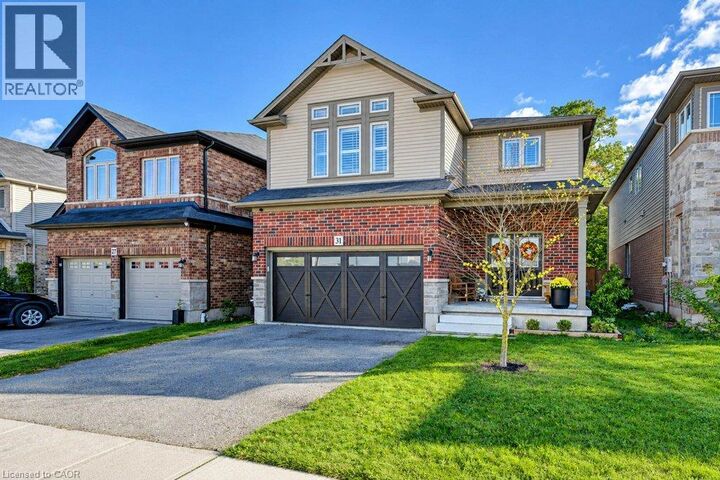 Property Photo:  31 Elmbank Trail  ON N2R 0B3 