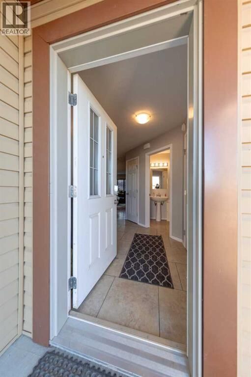 Property Photo:  1407 53 Avenue  AB T9V 2J5 