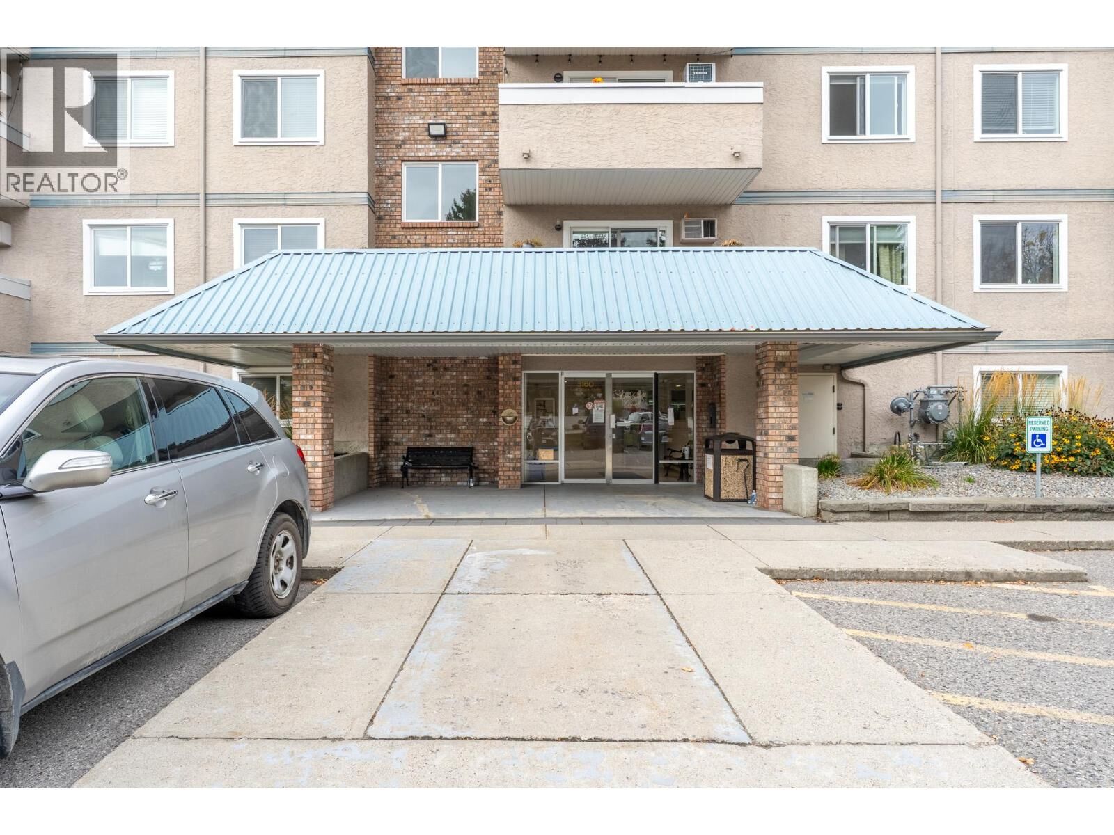 Property Photo:  3160 De Montreuil Court 413  BC V1W 3W3 