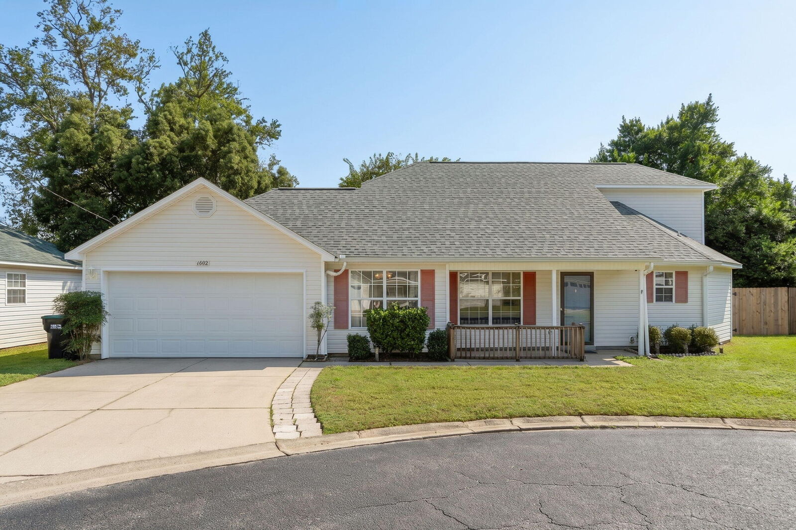 Property Photo:  950 Pacific Silver Court  FL 32547 