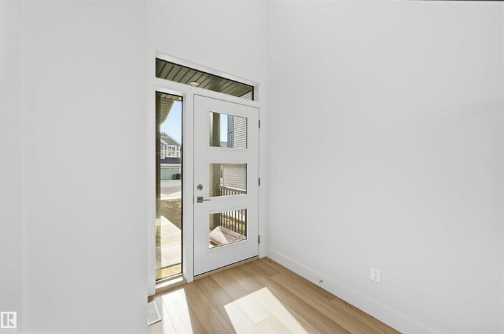 Property Photo: 3050 Dixon Landing Landing SW AB T6W 5L2