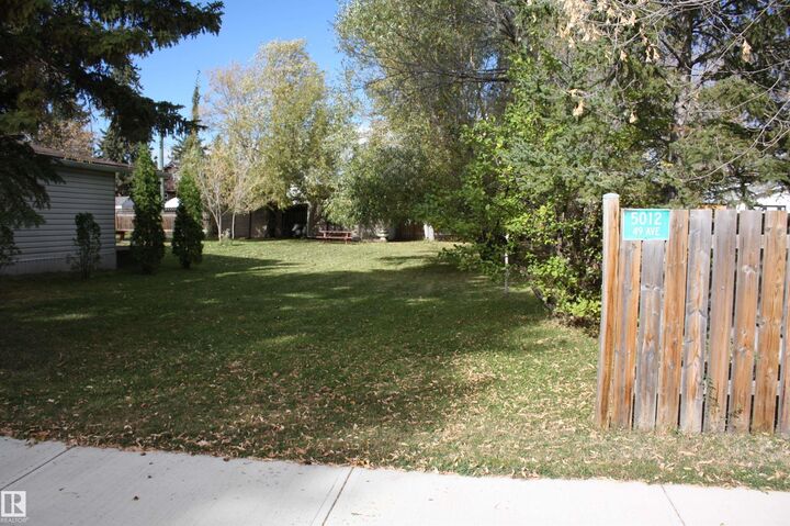 Property Photo:  5012 49 Ave  AB T0A 2V0 