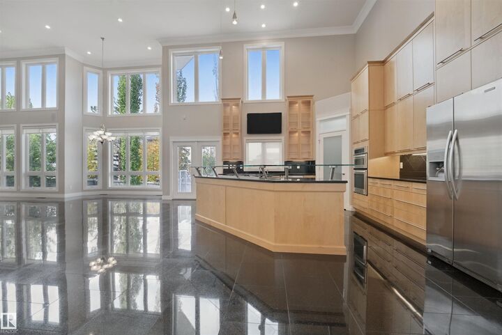 Property Photo:  5014 Donsdale Drive NW  AB T6M 2V2 