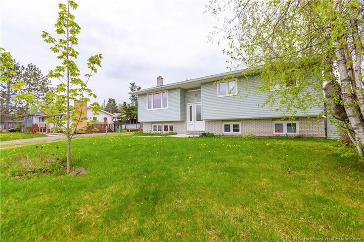 Property Photo:  6 Airview  NB E1A 4Z9 