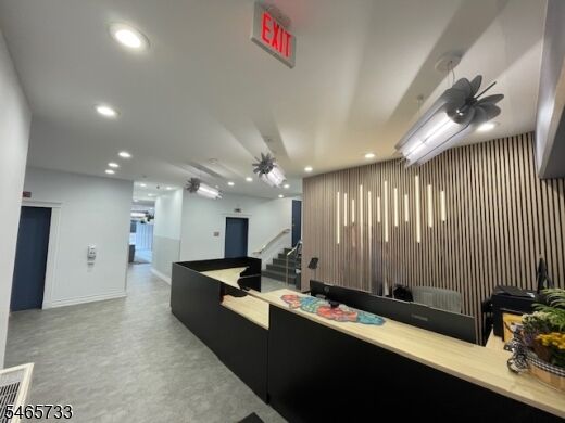 Property Photo:  285 Aycrigg Ave 14B  NJ 07055 