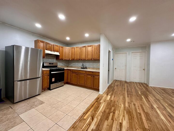 Property Photo:  84 West 20th St  NJ 07002 
