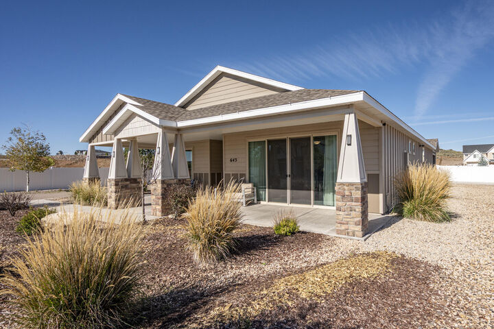 Property Photo:  643 N Creekview Dr  UT 84759 