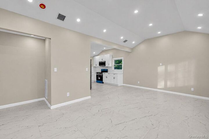 Property Photo:  7 Surrey Road  NY 11758 