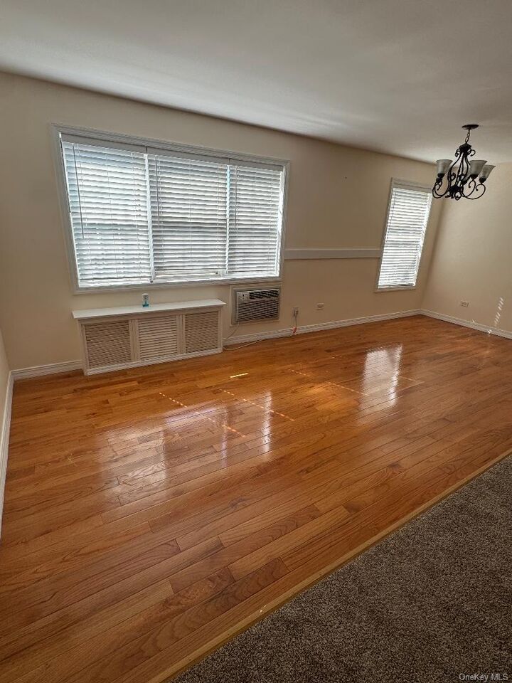 Property Photo:  151-15 84th Street 3D  NY 11414 