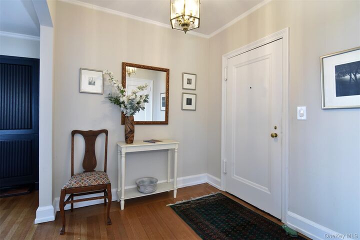 Property Photo:  100 Ardsley Avenue West 2-K  NY 10503 