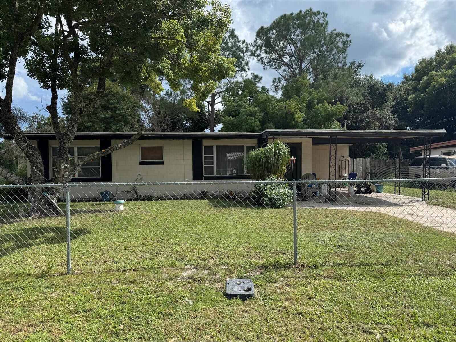 Property Photo:  610 Oakland Road  FL 33823 