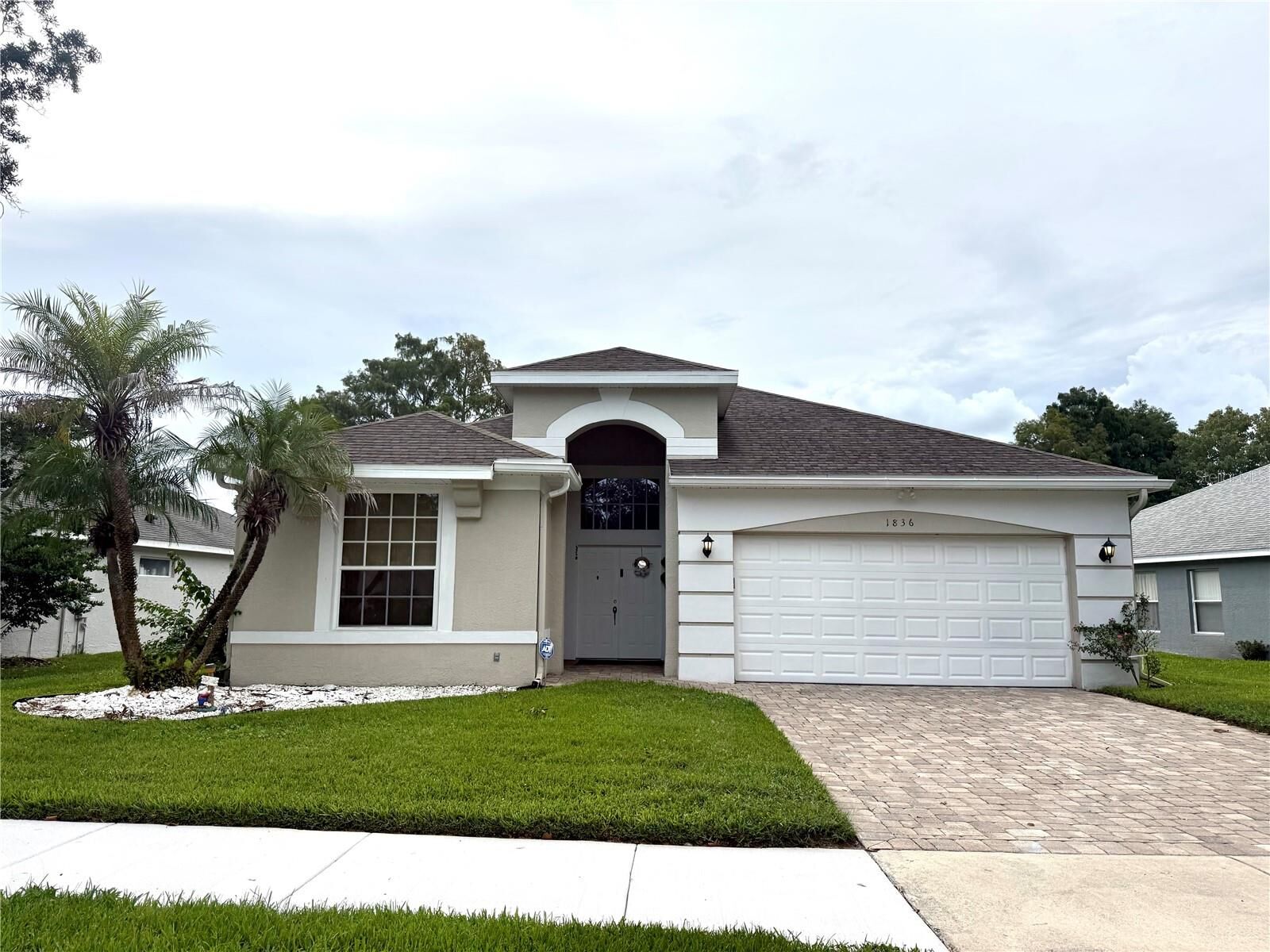 Property Photo:  1836 Everhart Drive  FL 32806 