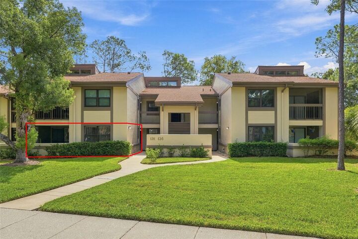 Property Photo:  131 Woodlake Wynde  FL 34677 