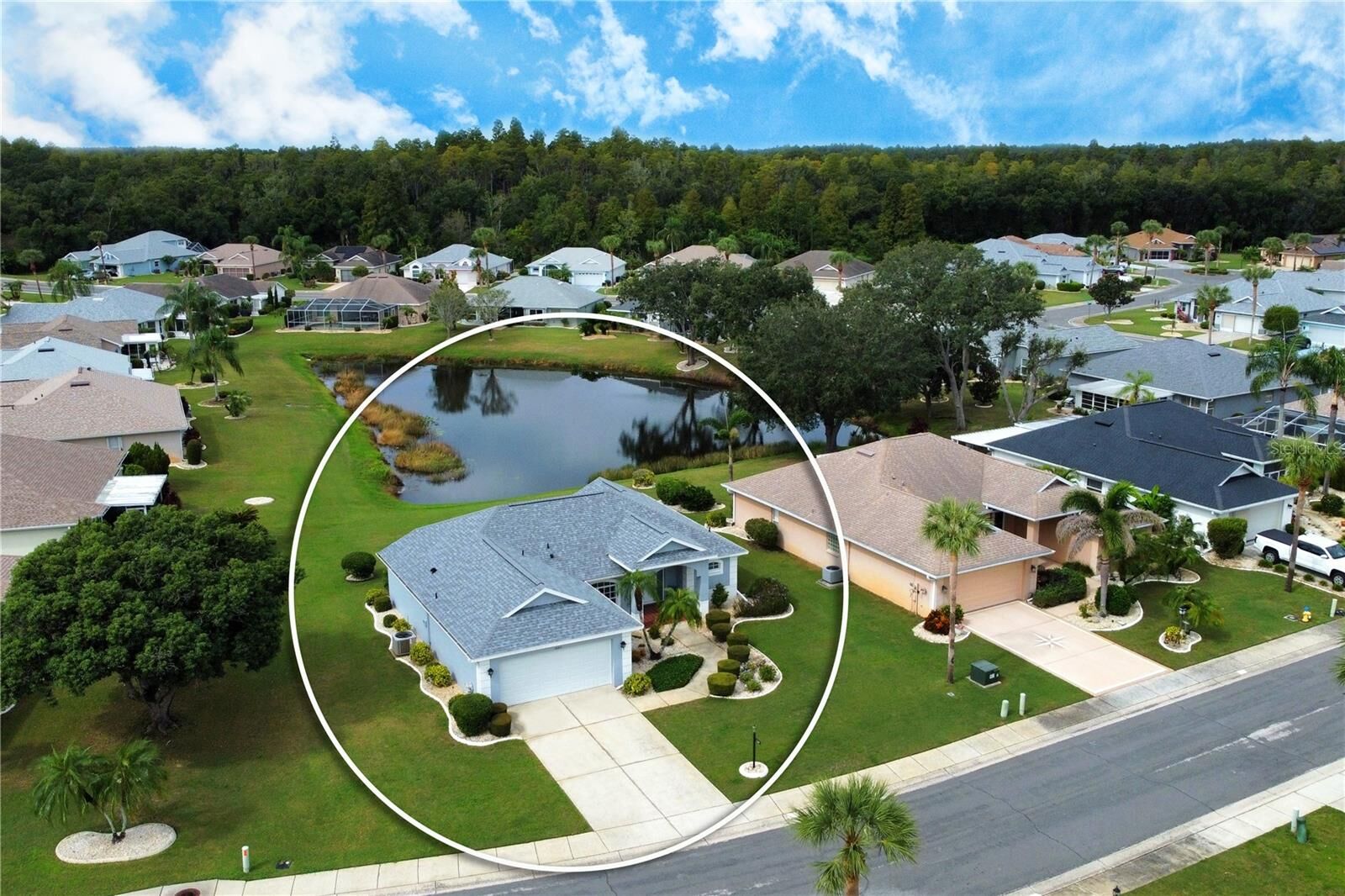 Property Photo: 1604 Alexander Crossing Way FL 33573